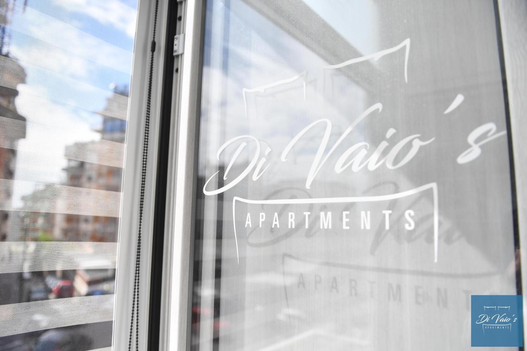 Di Vaio'S Apartments Napoli Exterior foto